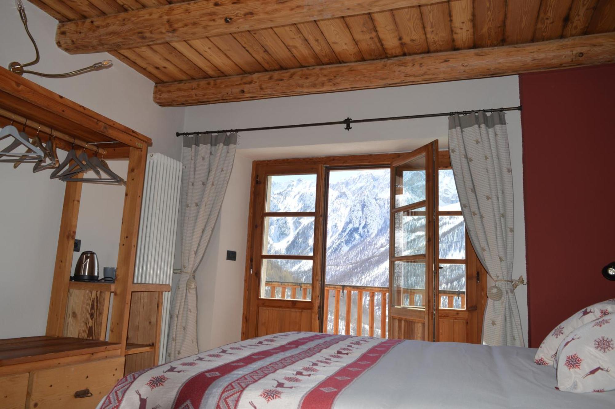 Rifugio Di Chiappera Hotel ภายนอก รูปภาพ