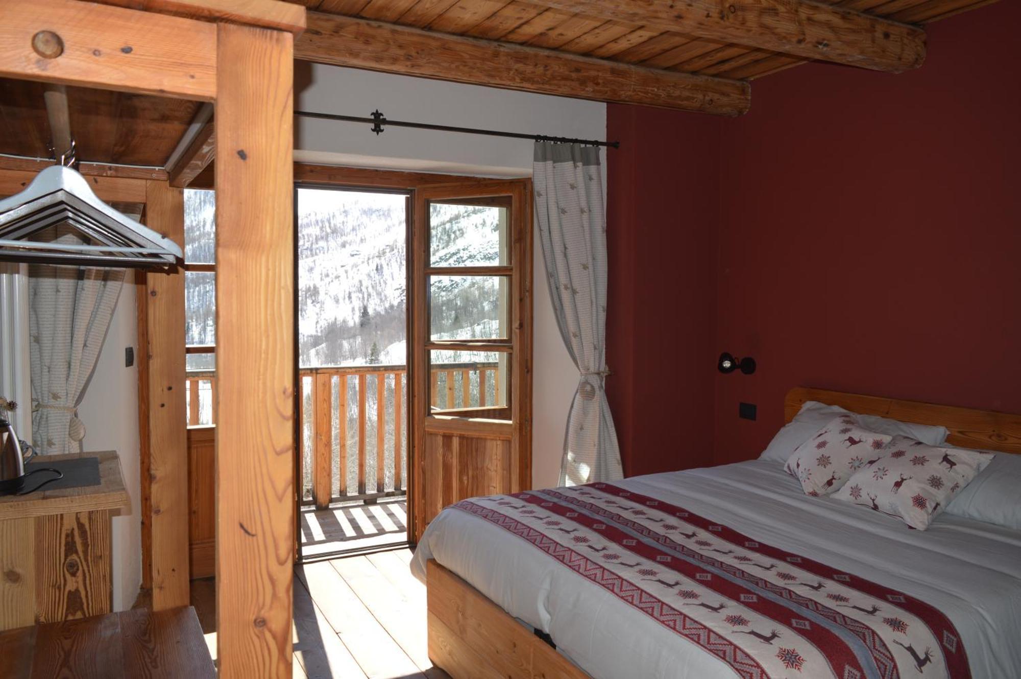 Rifugio Di Chiappera Hotel ภายนอก รูปภาพ